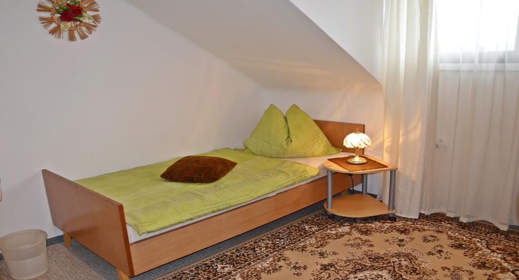 Gasthof-Pension Karawankenblick Portschach am Woerthersee Ngoại thất bức ảnh